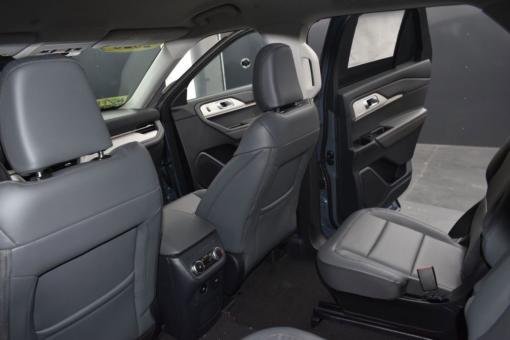New 2026 Ford Explorer Active w/ Active Comfort Package AWD/4WD image 34