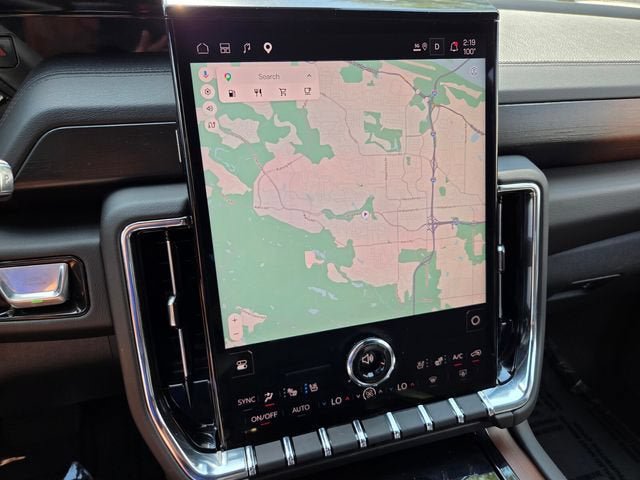 Used 2026 GMC Yukon Denali AWD/4WD image 30