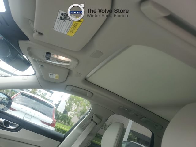New 2026 Volvo XC60 B5 Ultra w/ Protection Package Premier AWD/4WD image 16