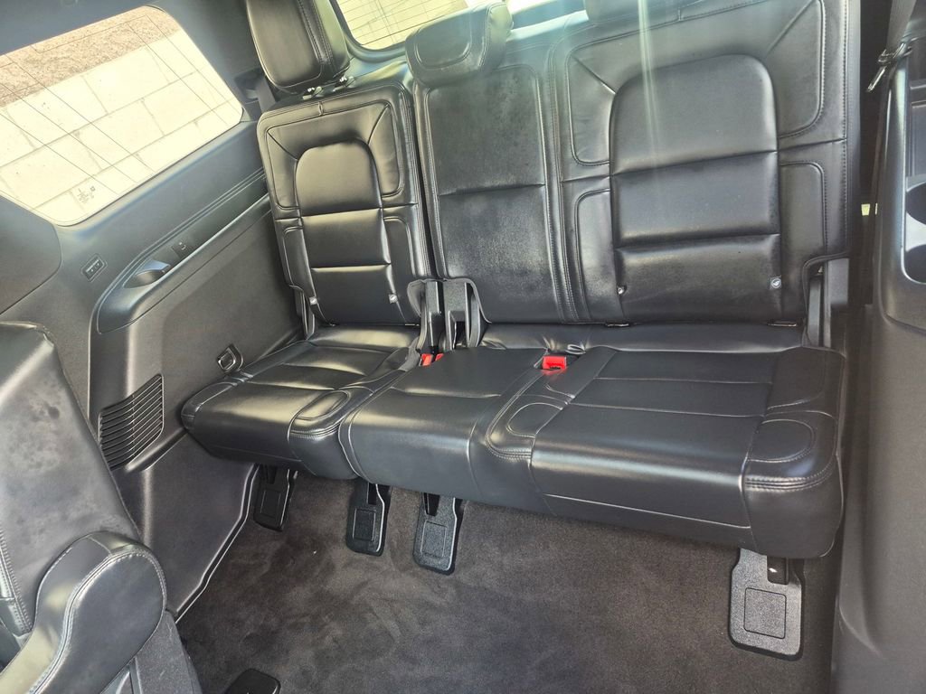 Used 2024 Lincoln Navigator Reserve AWD/4WD image 30