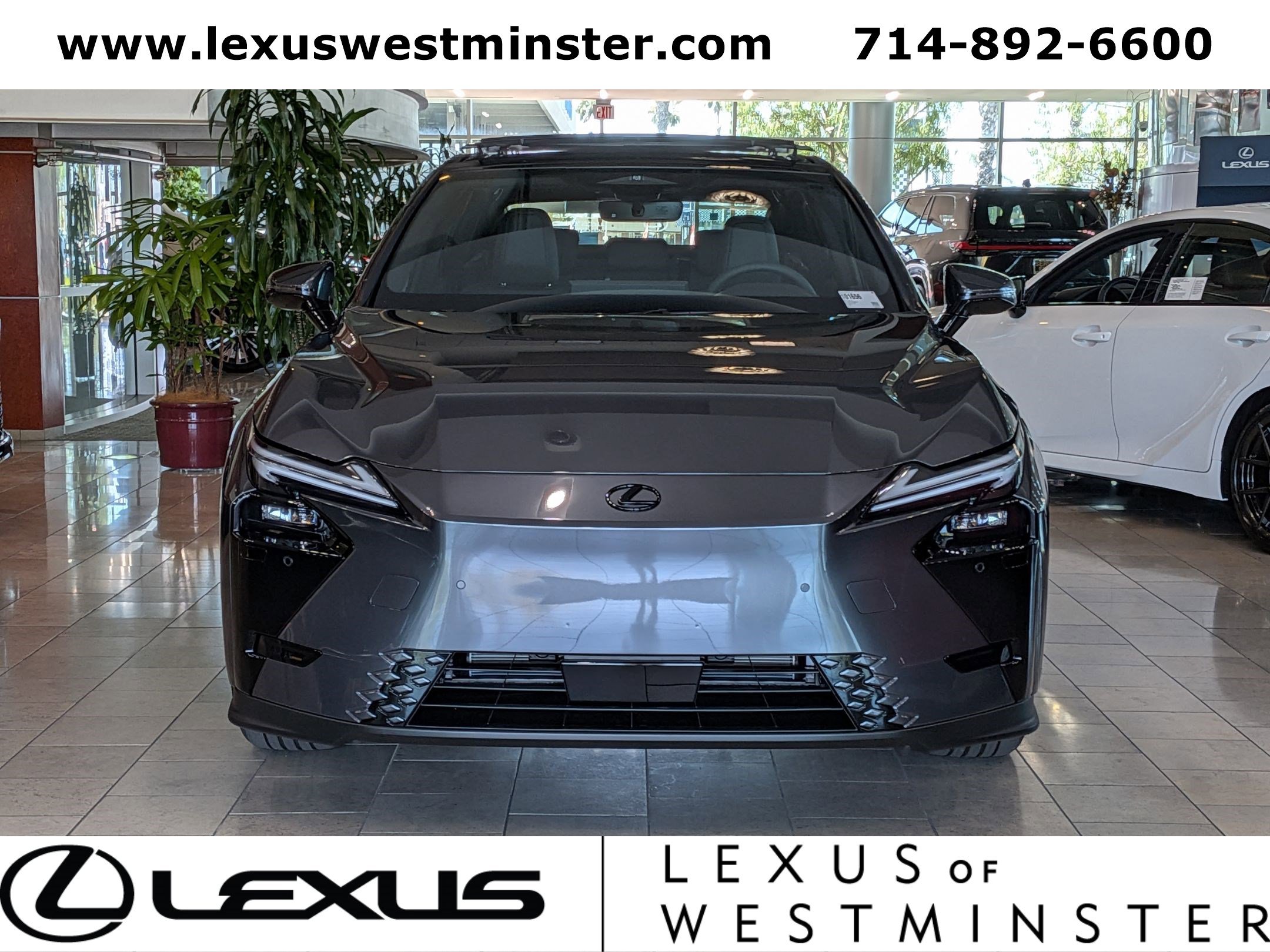 New 2026 Lexus ES 350e FWD image 3