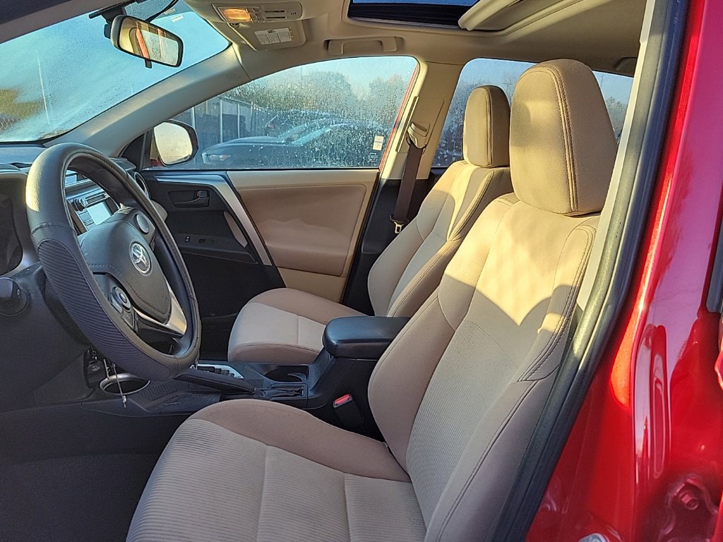 Used 2013 Toyota RAV4 XLE AWD/4WD image 6