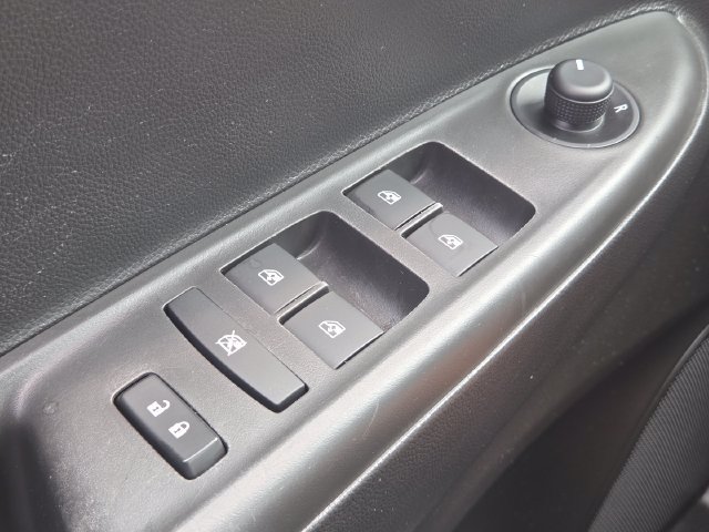 Used 2022 Chevrolet Spark LT FWD image 22