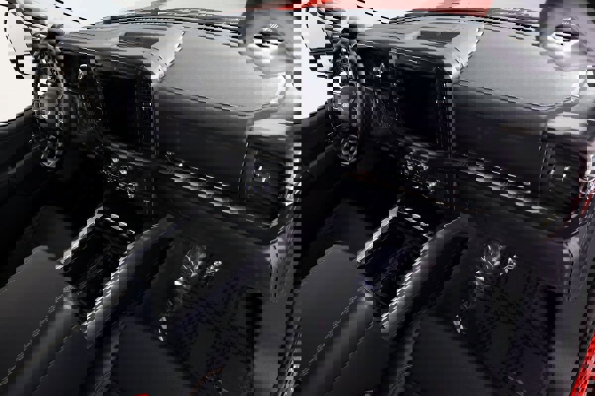 Used 2025 Ford F350 Lariat w/ Chrome Package image 40