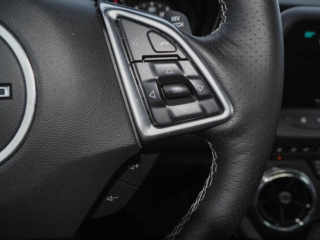 Used 2016 Chevrolet Camaro SS RWD image 32