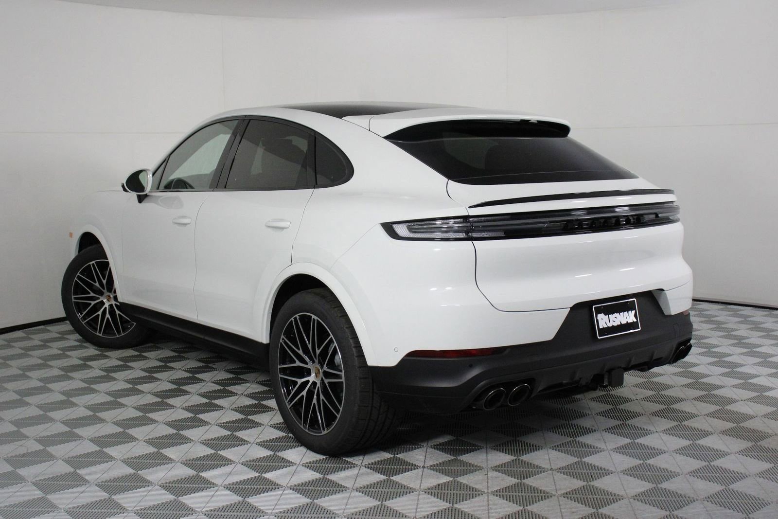 New 2026 Porsche Cayenne Coupe image 3