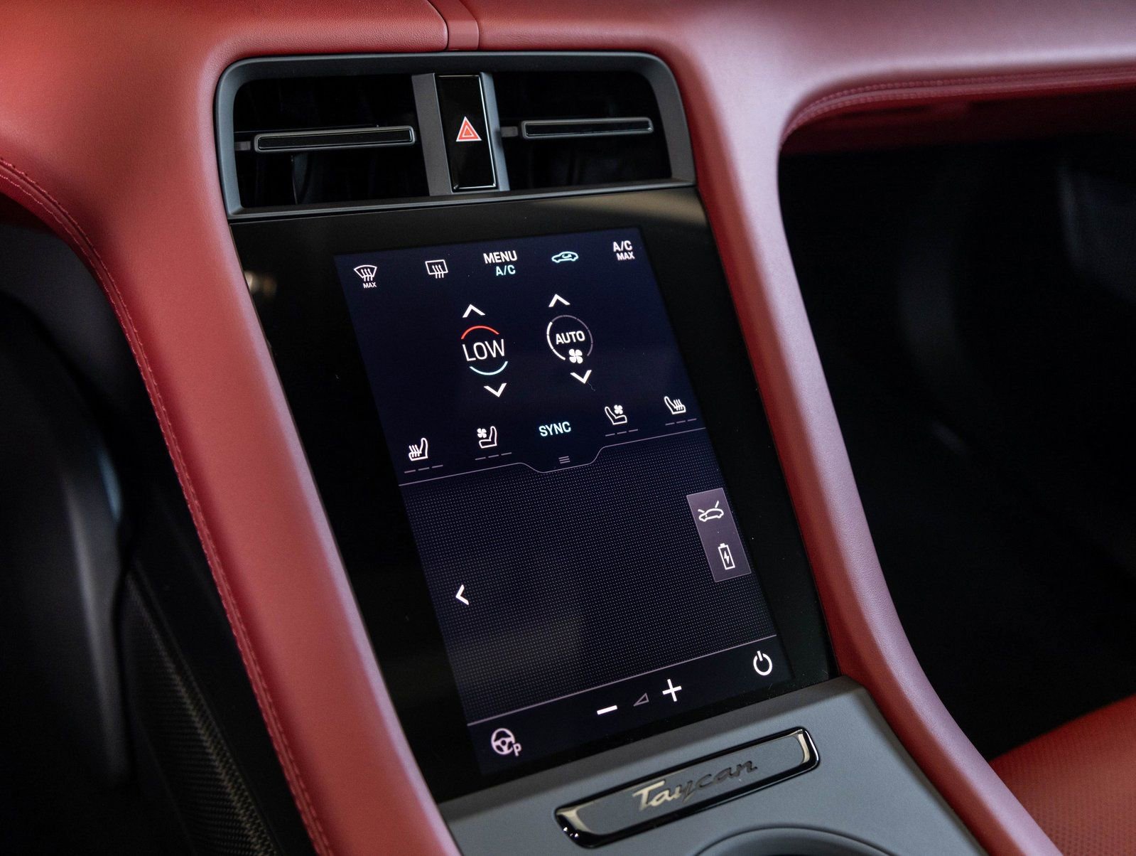 Used 2025 Porsche Taycan GTS image 28