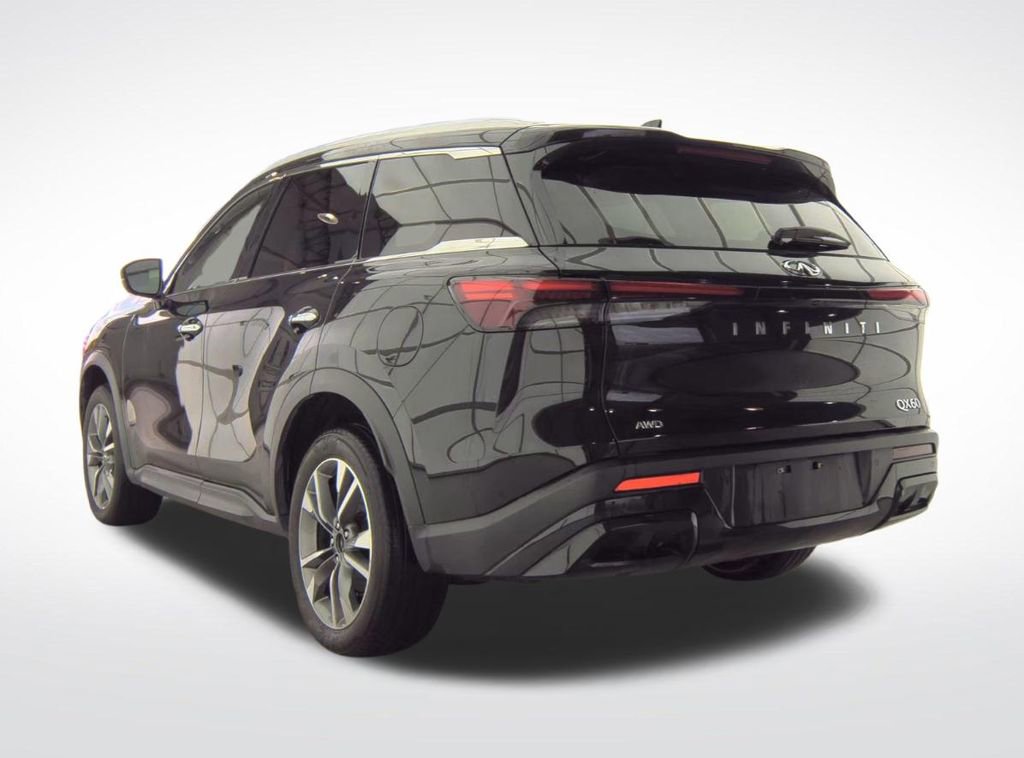 Used 2023 INFINITI QX60 Luxe image 4