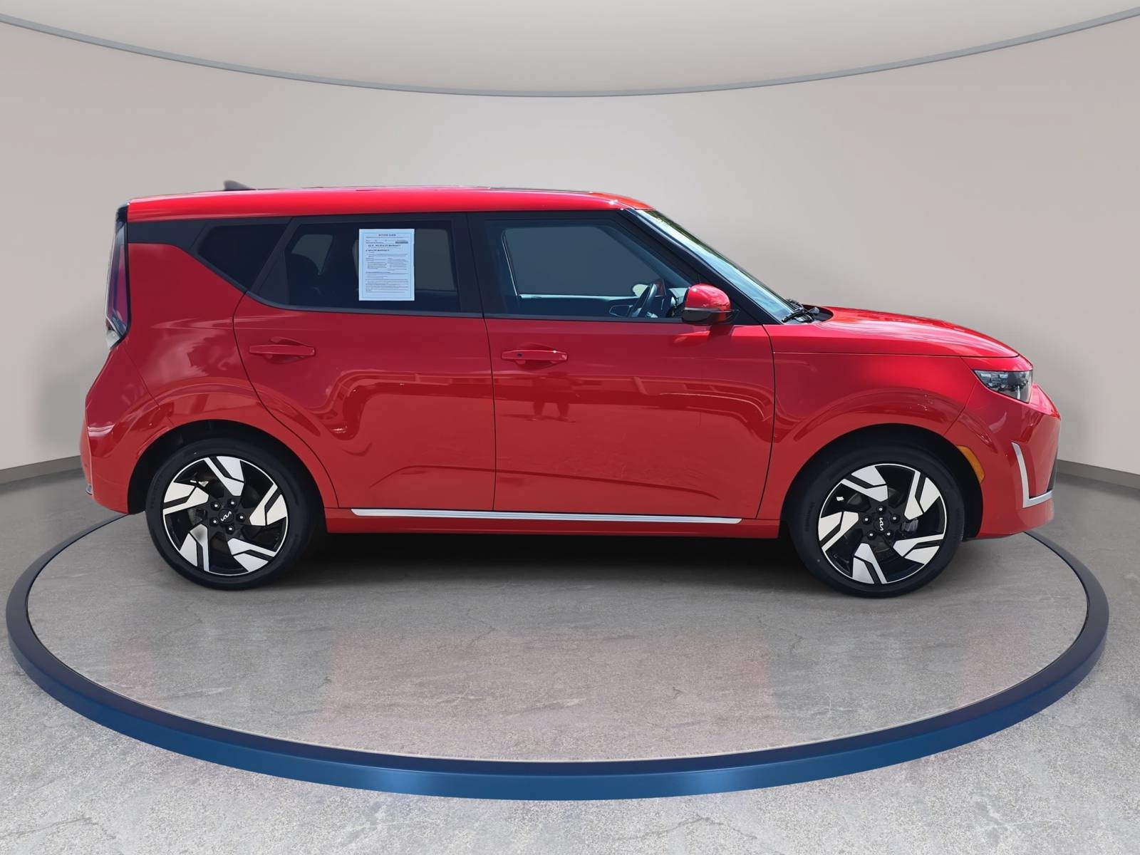 Used 2023 Kia Soul GT-Line FWD image 4