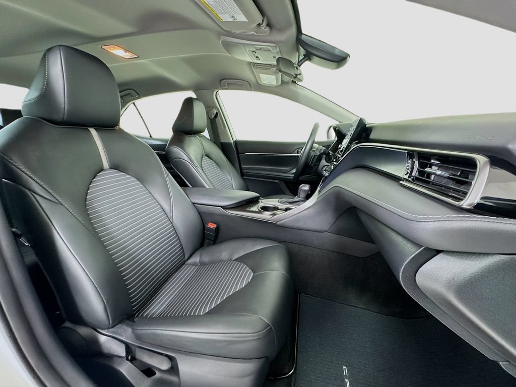 Used 2024 Toyota Camry SE FWD image 26