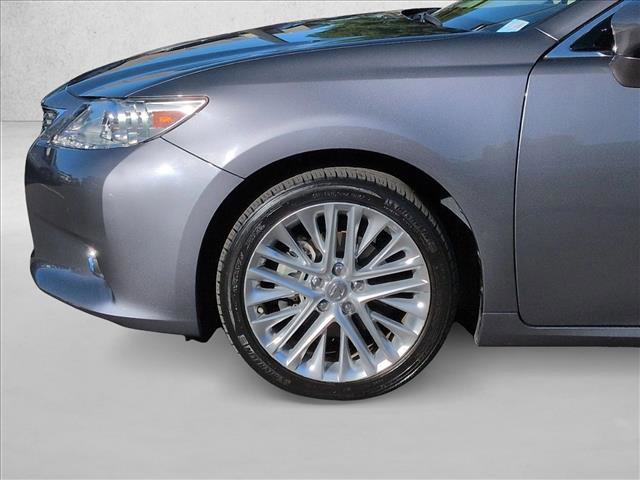 Used 2015 Lexus ES 350 w/ Luxury Package image 24