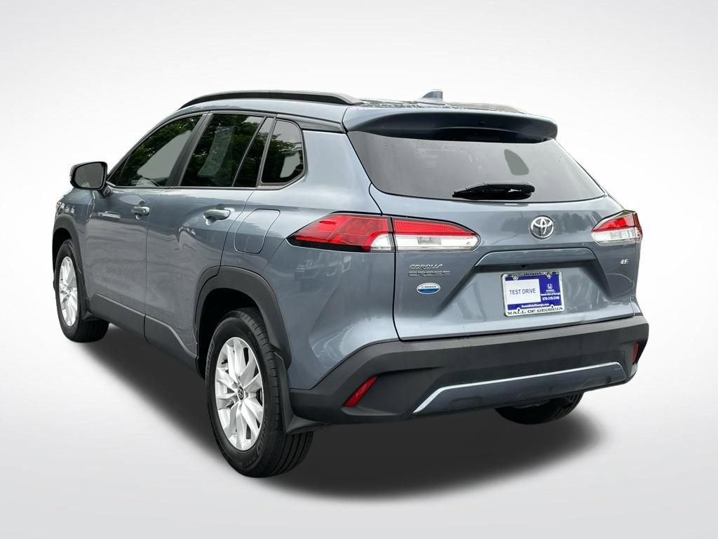 Used 2023 Toyota Corolla Cross LE FWD image 4