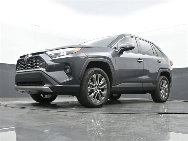 Used 2025 Toyota RAV4 Limited w/ Weather Package image 27