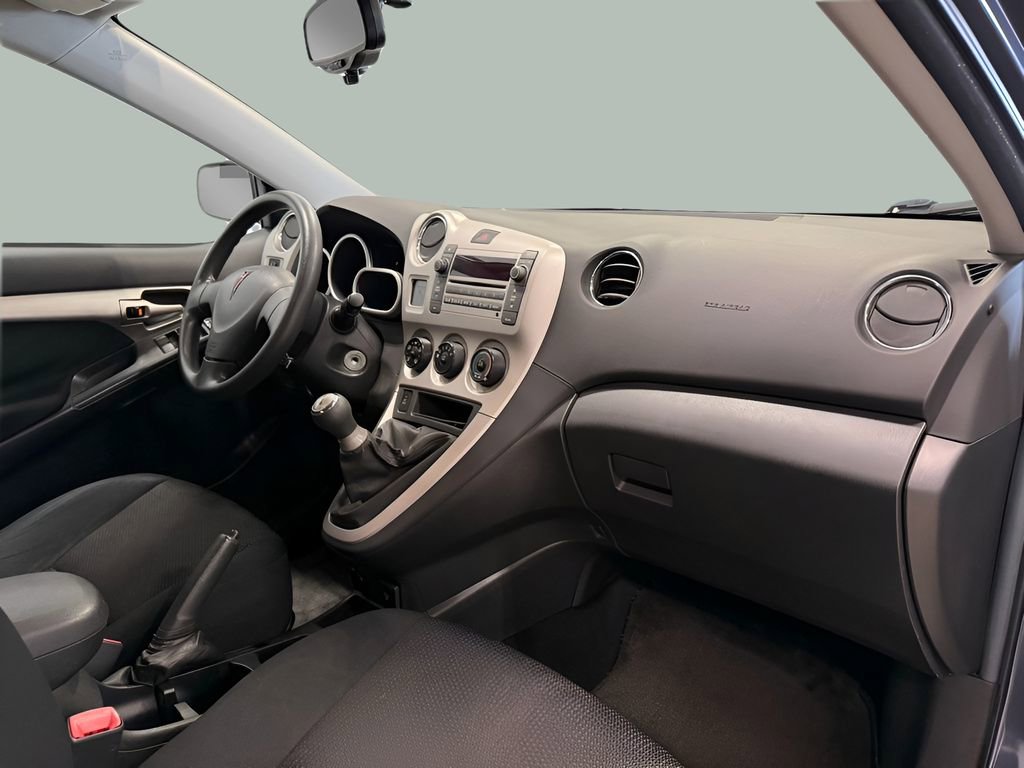 Used 2009 Pontiac Vibe w/ Preferred Package image 31