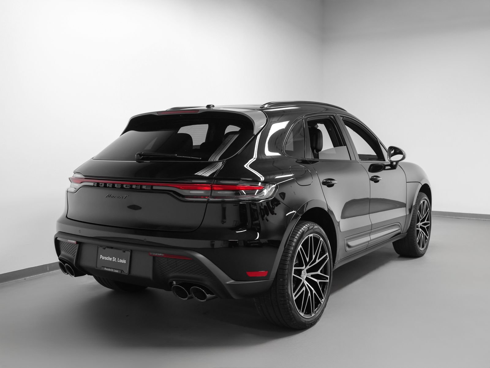 New 2026 Porsche Macan Turbo AWD/4WD image 12