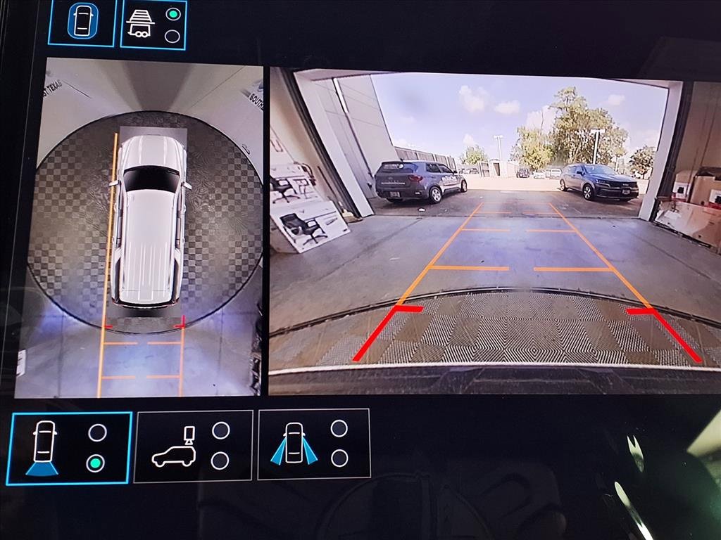 New 2026 GMC Yukon XL Denali w/ Sun & Power Step Package image 4