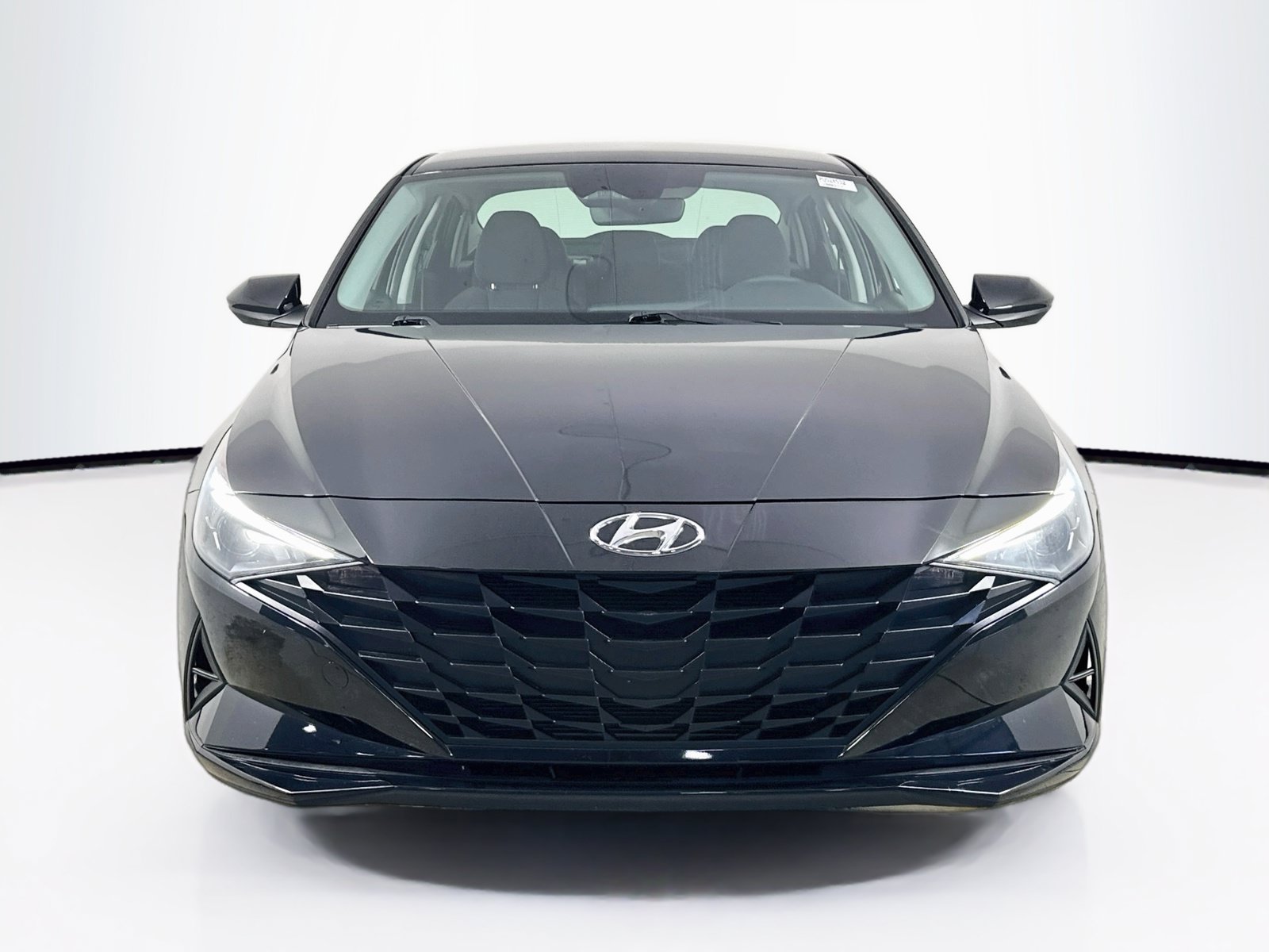 Used 2023 Hyundai Elantra SEL FWD image 2