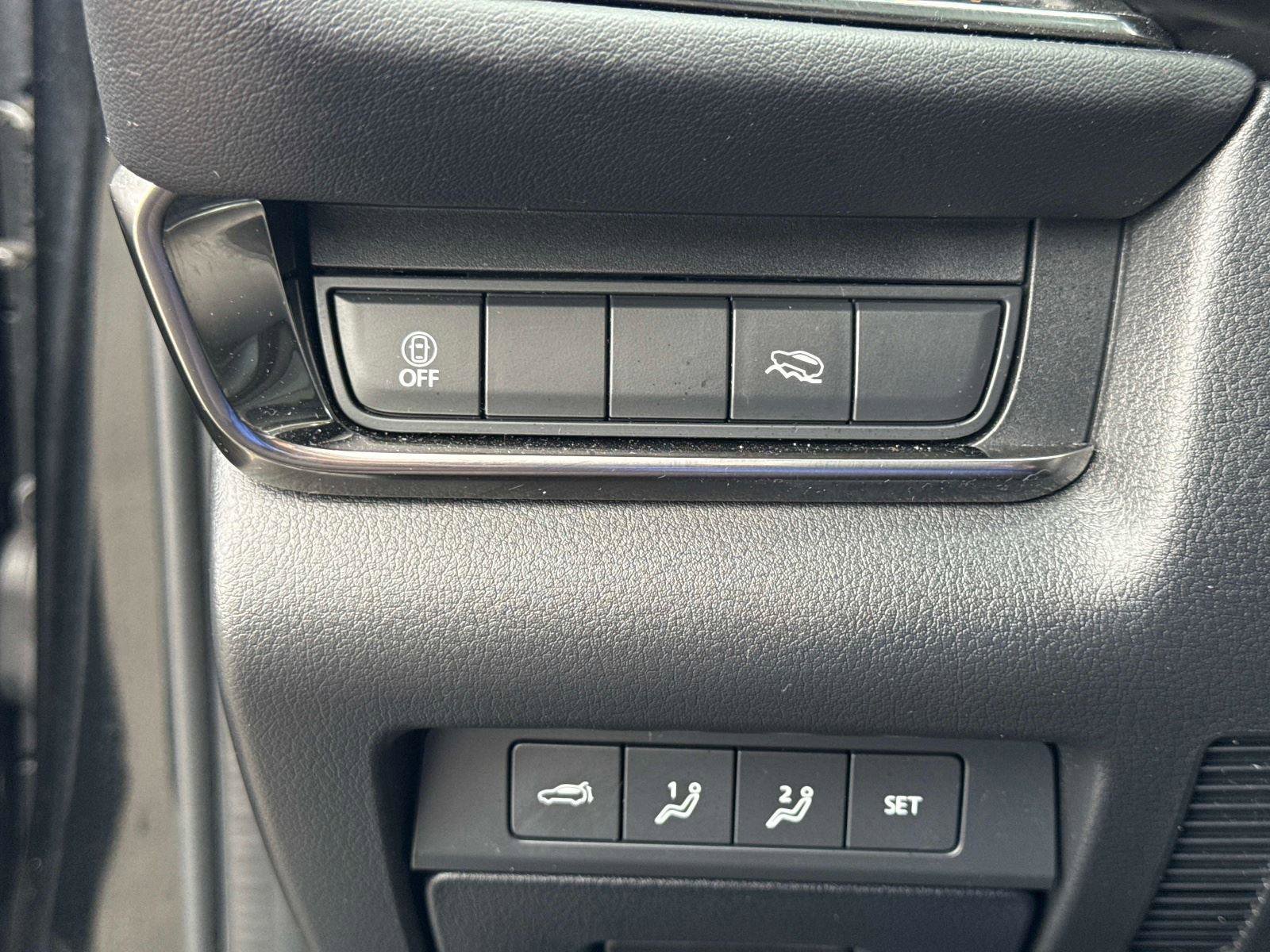 Certified 2023 MAZDA CX-30 AWD 2.5 S w/ Premium Package image 32