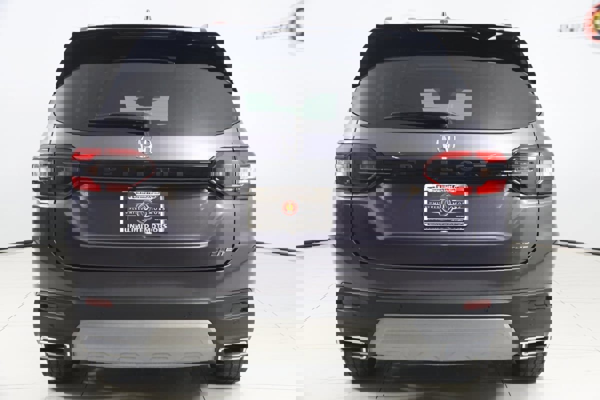 Used 2023 Honda Pilot Elite image 47