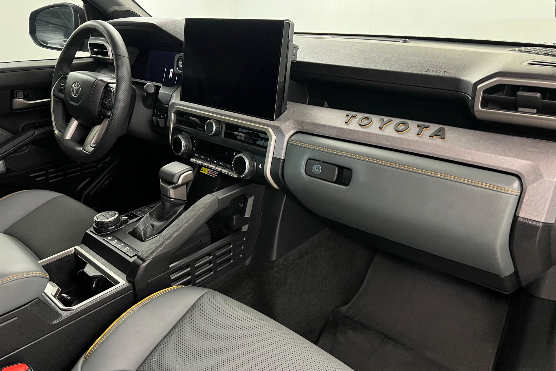 Used 2024 Toyota Tacoma Trailhunter Hybrid image 24