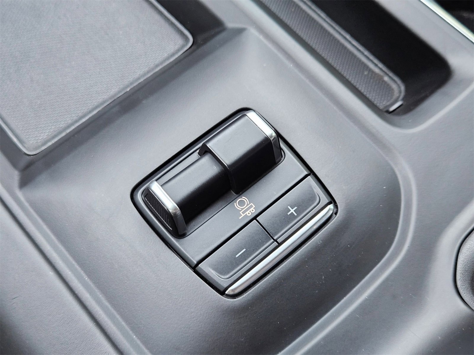 Used 2024 GMC Sierra 3500 Denali Ultimate image 18