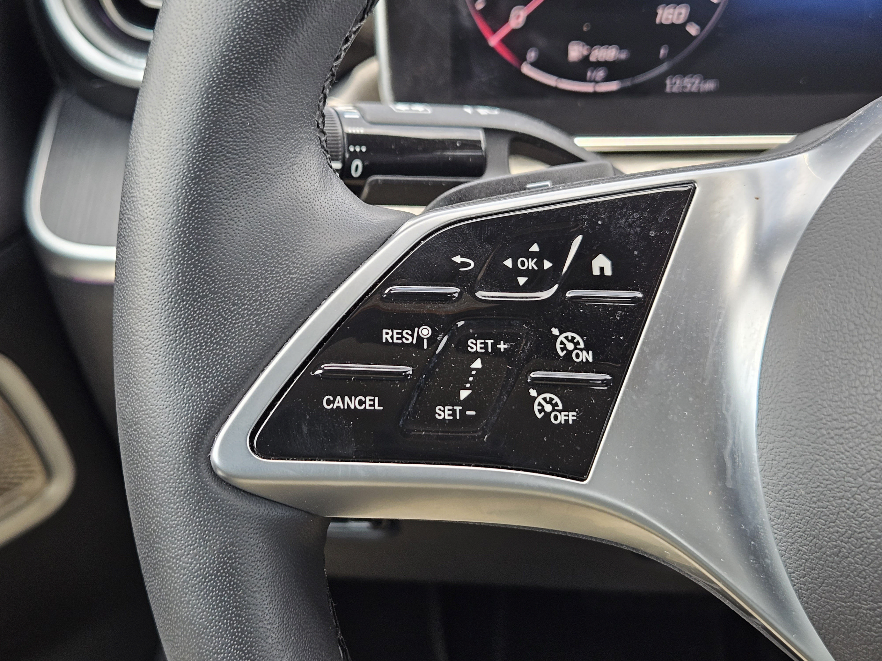 Certified 2026 Mercedes-Benz C 300 Sedan image 18