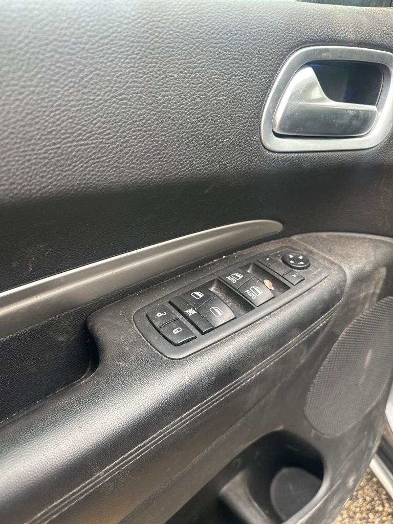 Used 2019 Dodge Durango SXT image 5