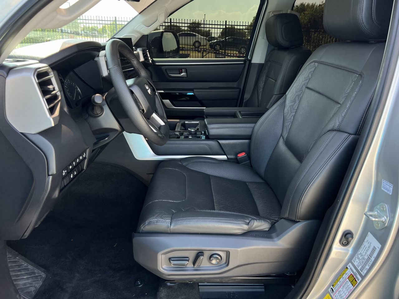 Used 2023 Toyota Tundra Limited AWD/4WD image 23