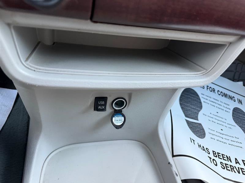 Used 2011 Toyota Sienna XLE AWD/4WD image 30