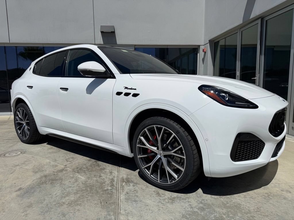 New 2026 Maserati Grecale Modena