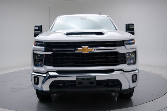 Used 2025 Chevrolet Silverado 2500 LT w/ Convenience Package AWD/4WD image 10
