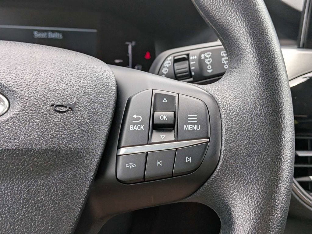 Used 2025 Ford Escape ST-Line FWD image 30