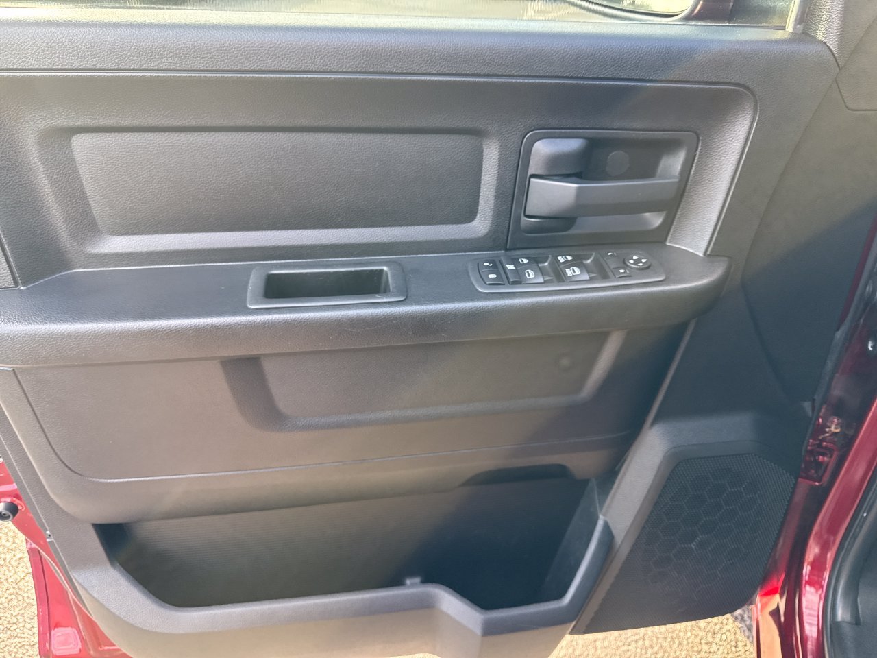 Used 2018 RAM 1500 Express w/ Express Value Package AWD/4WD image 13