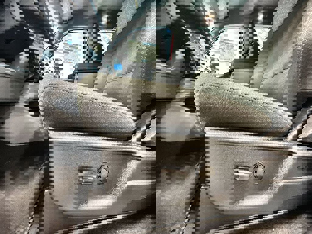 New 2025 Ford F250 XLT w/ Black Appearance Package image 37