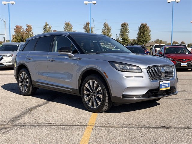 Certified 2022 Lincoln Corsair Reserve w/ Equipment Group 201A image 2