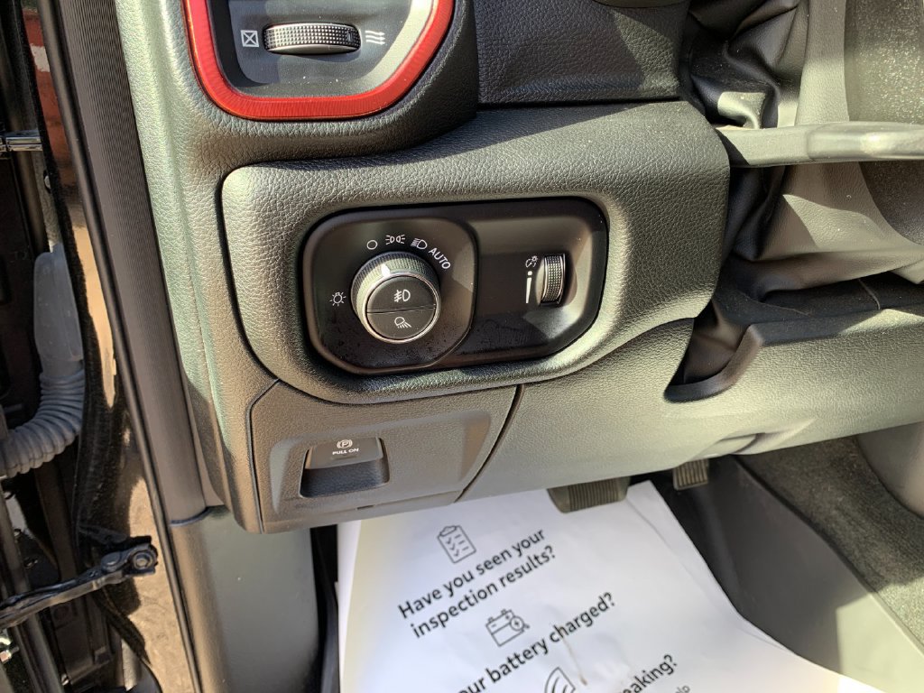 Used 2022 RAM 1500 Rebel AWD/4WD image 31