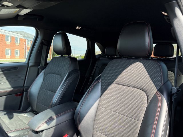 Used 2023 Ford Escape ST-Line image 14