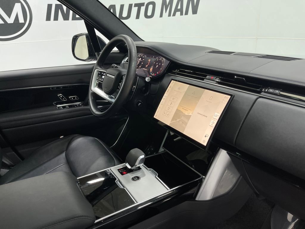Used 2024 Land Rover Range Rover SE image 20