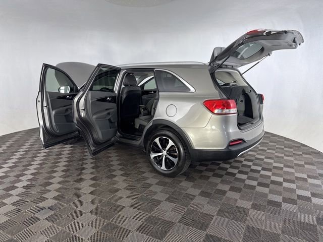 Used 2016 Kia Sorento EX image 18