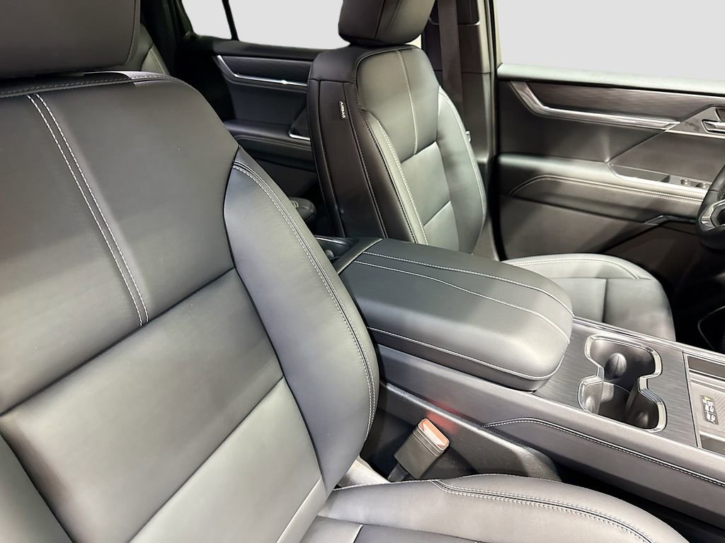 New 2026 GMC Acadia Elevation w/ Black Edition image 29