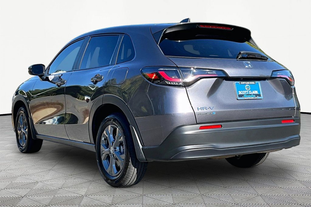 Certified 2026 Honda HR-V LX image 4