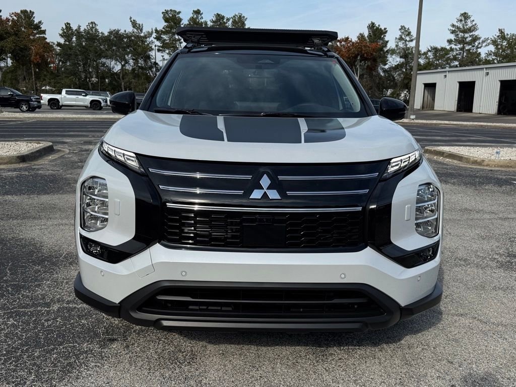 New 2026 Mitsubishi Outlander AWD image 2