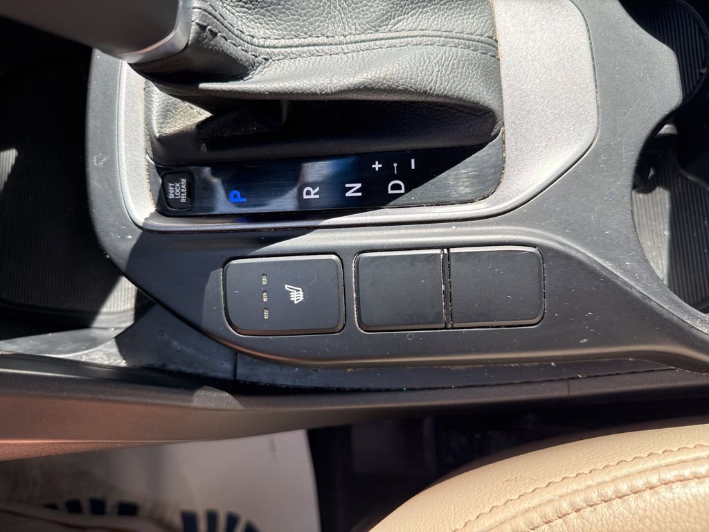 Used 2014 Hyundai Santa Fe GLS image 21