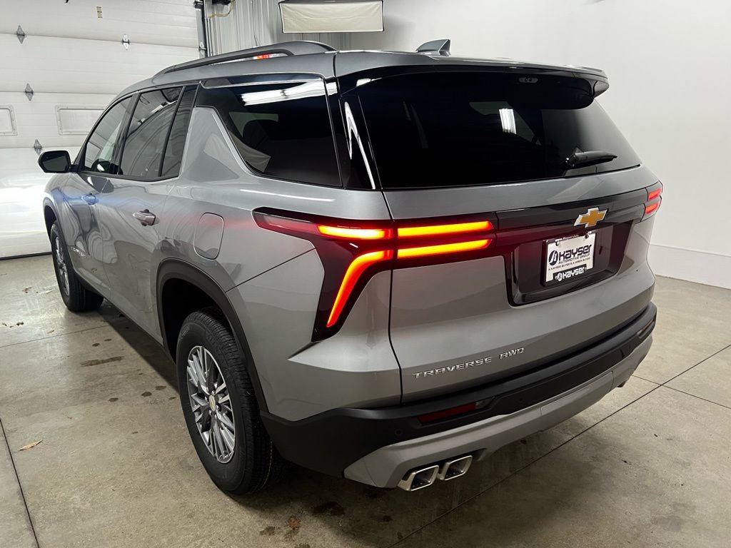 New 2026 Chevrolet Traverse LT w/ Driver Confidence Package image 5