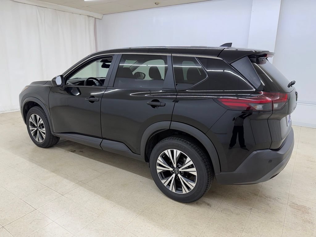Used 2023 Nissan Rogue SV AWD/4WD image 3