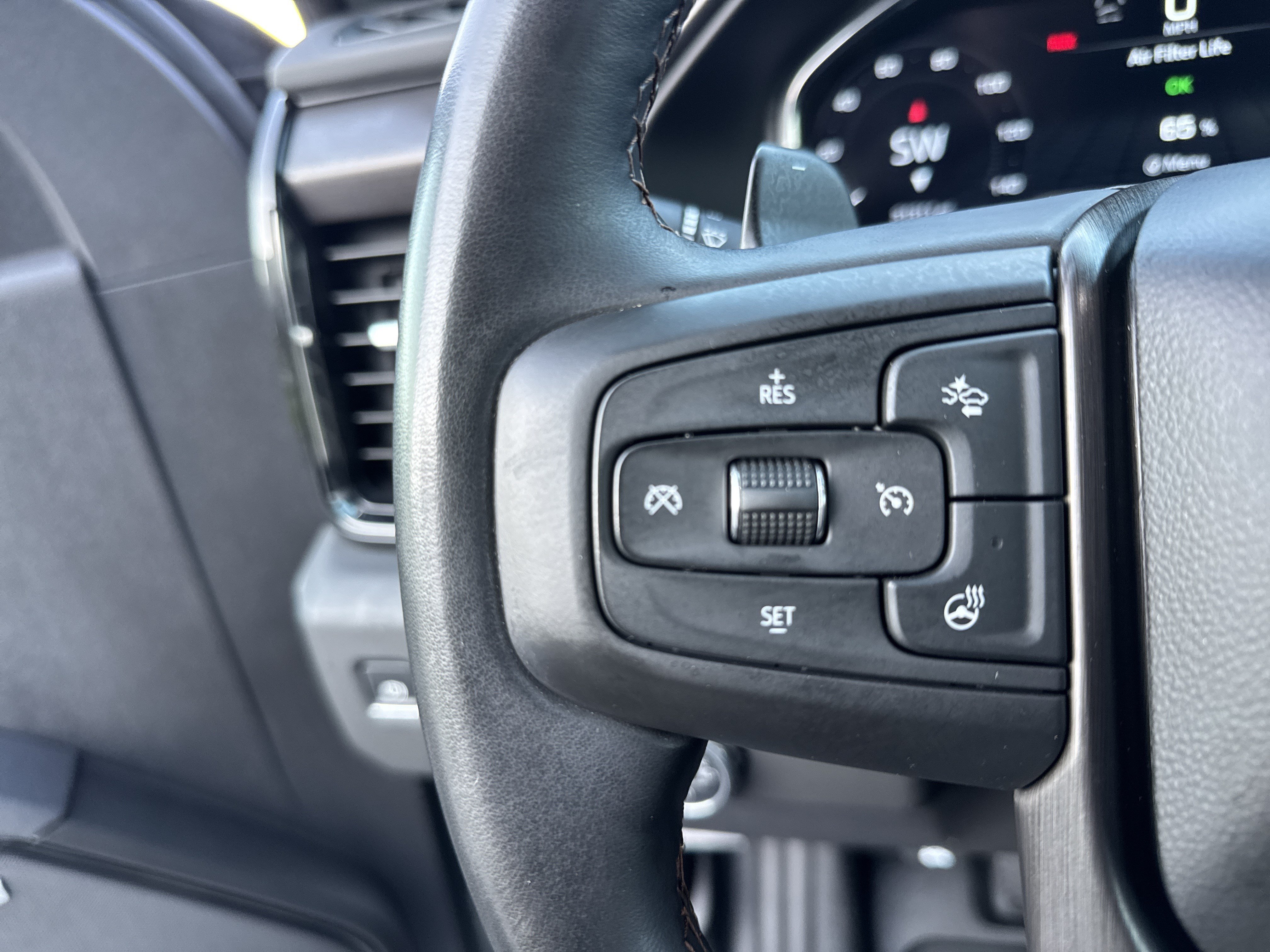 Used 2025 GMC Sierra 1500 AT4 w/ AT4 Preferred Package AWD/4WD image 19