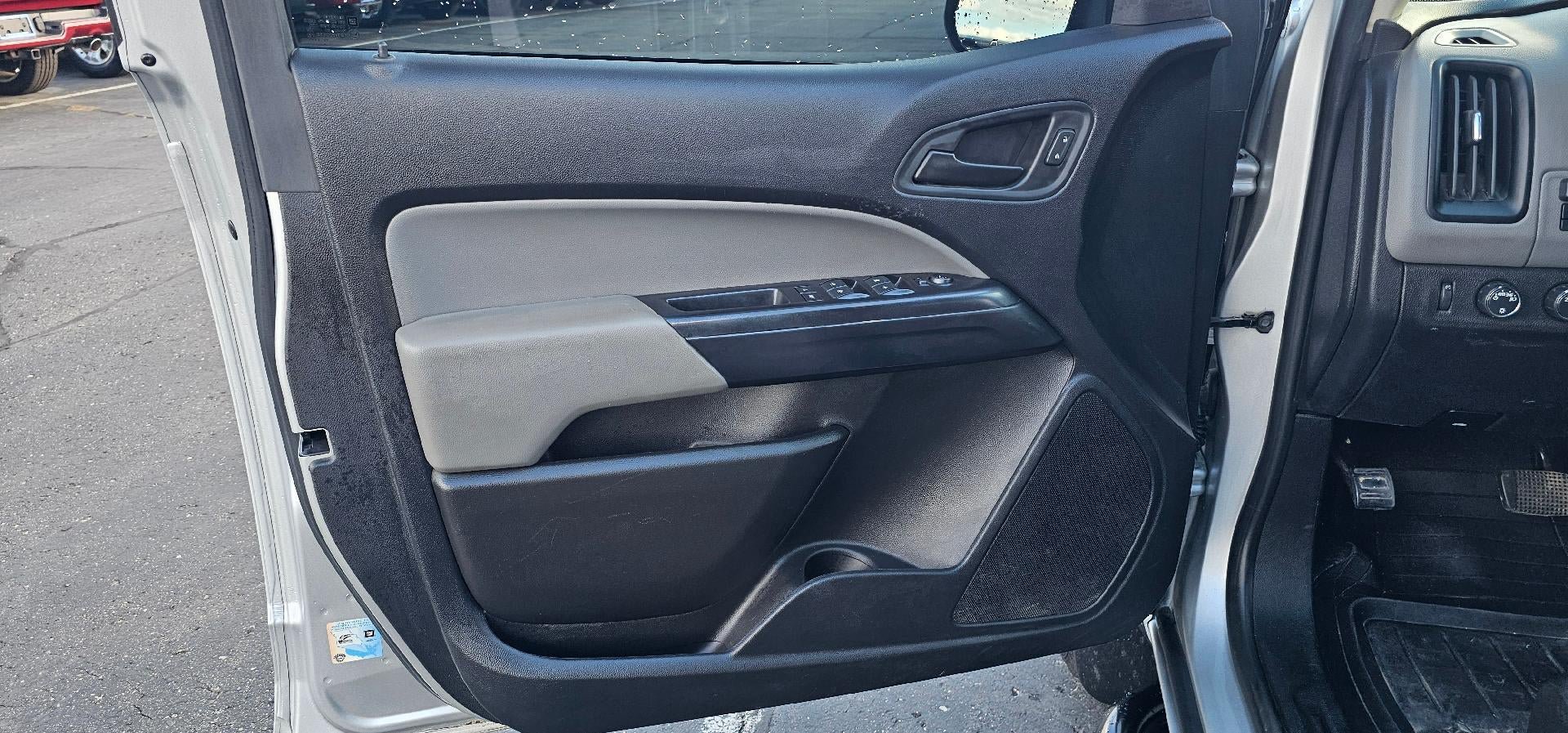 Used 2020 Chevrolet Colorado W/T w/ WT Convenience Package AWD/4WD image 10