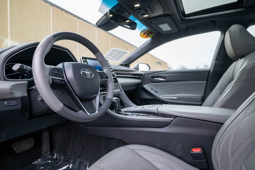 Used 2021 Toyota Avalon Limited w/ Advanced Safety Package AWD/4WD image 5
