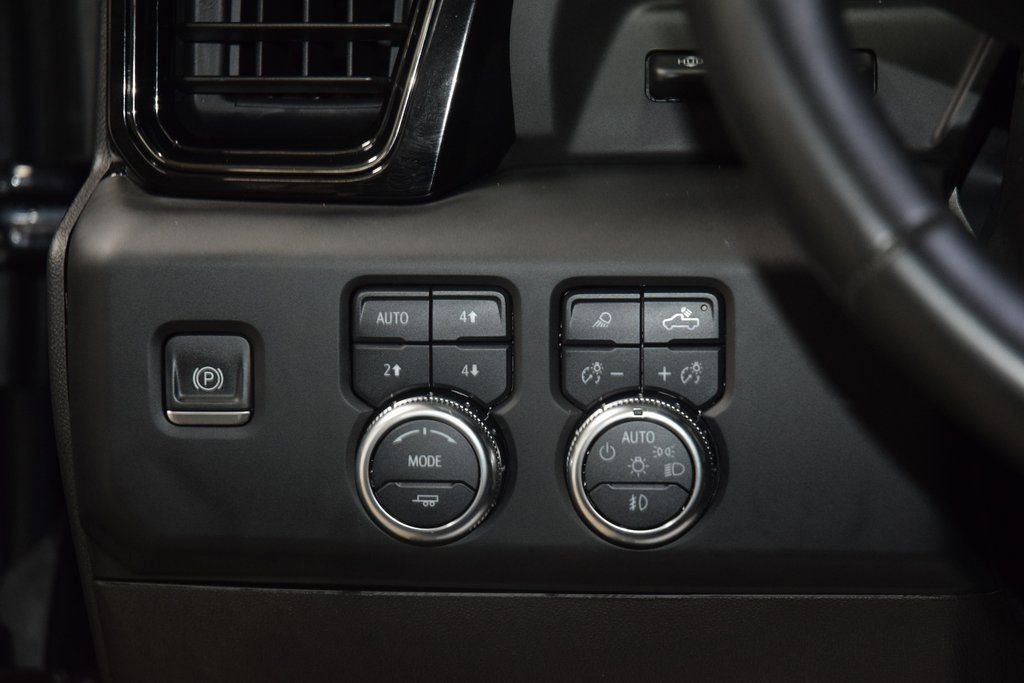 Used 2024 GMC Sierra 2500 AT4 w/ AT4 Premium Plus Package image 38