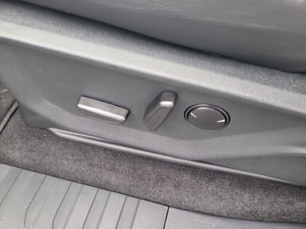 Used 2026 Ford F150 Lariat RWD image 17